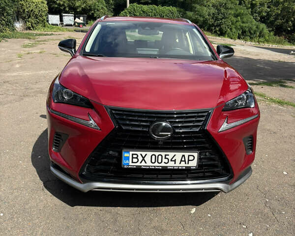 Червоний Лексус НХ, об'ємом двигуна 1.99 л та пробігом 63 тис. км за 36500 $, фото 1 на Automoto.ua