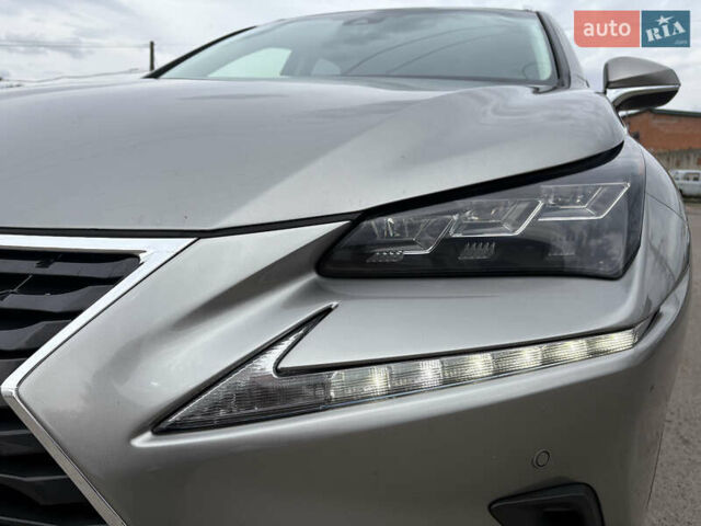 Лексус НХ, объемом двигателя 2 л и пробегом 126 тыс. км за 24500 $, фото 1 на Automoto.ua