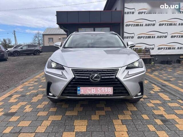 Лексус НХ, объемом двигателя 2 л и пробегом 184 тыс. км за 21750 $, фото 1 на Automoto.ua