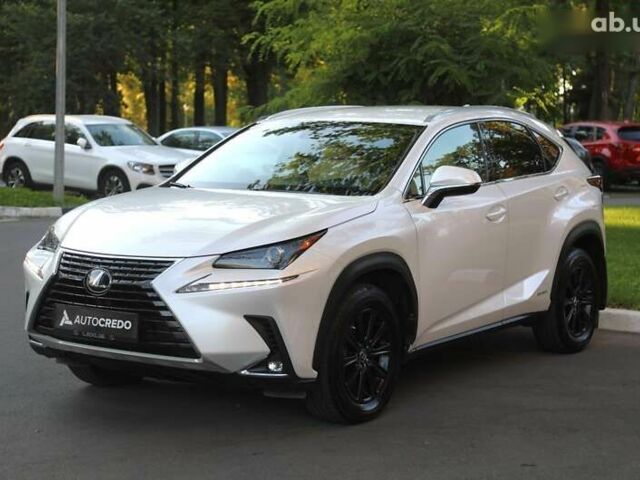 Лексус НХ, объемом двигателя 0 л и пробегом 41 тыс. км за 31000 $, фото 1 на Automoto.ua