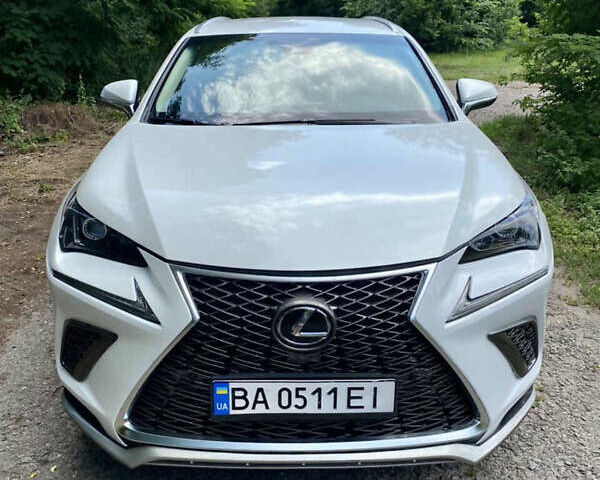 Лексус НХ, об'ємом двигуна 2 л та пробігом 70 тис. км за 26400 $, фото 1 на Automoto.ua