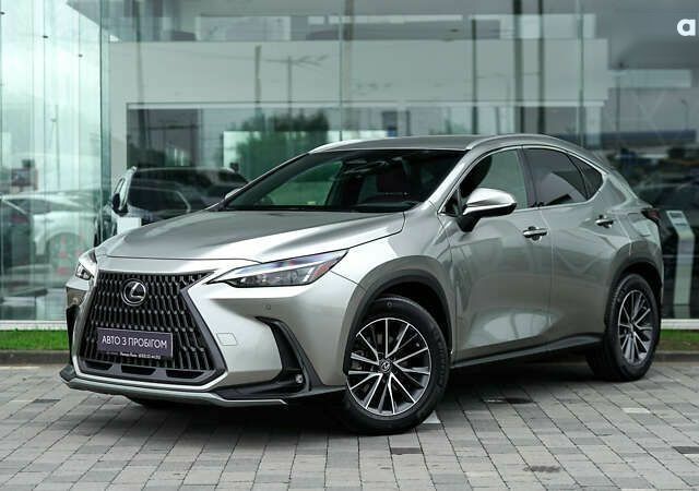 Лексус НХ, объемом двигателя 2.5 л и пробегом 163 тыс. км за 40199 $, фото 1 на Automoto.ua