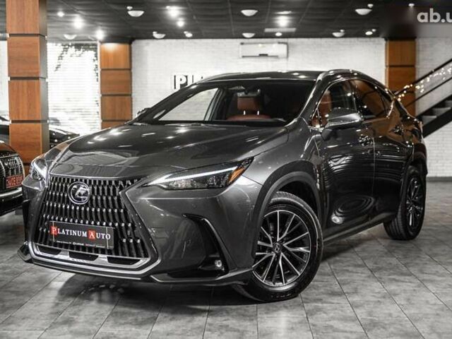 Лексус НХ, объемом двигателя 2.5 л и пробегом 15 тыс. км за 50900 $, фото 1 на Automoto.ua