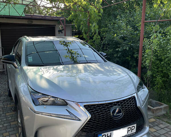 Серый Лексус НХ, объемом двигателя 2.4 л и пробегом 208 тыс. км за 25000 $, фото 1 на Automoto.ua