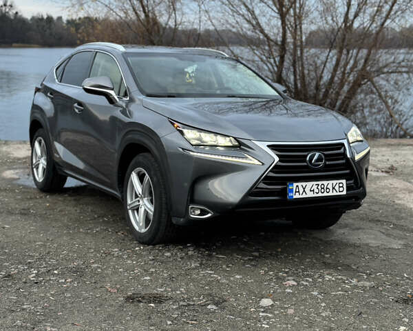 Сірий Лексус НХ, об'ємом двигуна 2.49 л та пробігом 120 тис. км за 22100 $, фото 1 на Automoto.ua