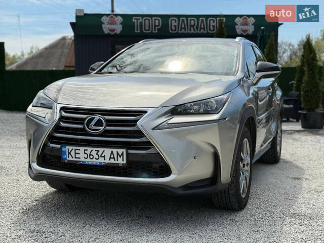 Сірий Лексус НХ, об'ємом двигуна 2 л та пробігом 137 тис. км за 19500 $, фото 1 на Automoto.ua