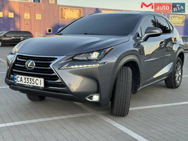 Сірий Лексус НХ, об'ємом двигуна 2 л та пробігом 122 тис. км за 24799 $, фото 1 на Automoto.ua