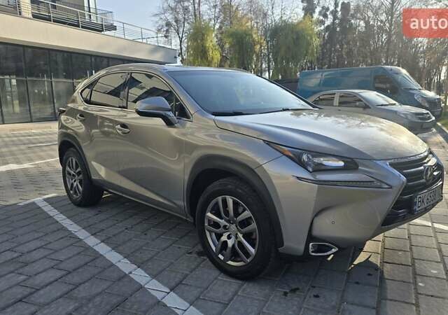 Серый Лексус НХ, объемом двигателя 1.99 л и пробегом 119 тыс. км за 23200 $, фото 1 на Automoto.ua