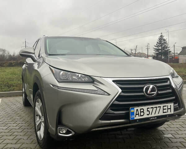 Сірий Лексус НХ, об'ємом двигуна 2 л та пробігом 97 тис. км за 26500 $, фото 1 на Automoto.ua