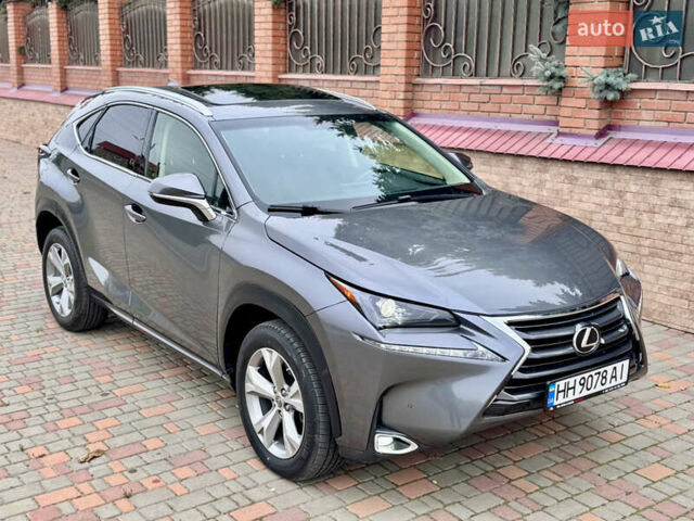 Сірий Лексус НХ, об'ємом двигуна 2 л та пробігом 55 тис. км за 20999 $, фото 1 на Automoto.ua