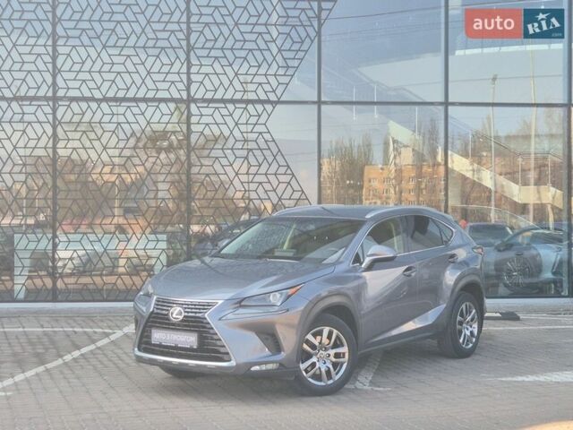 Сірий Лексус НХ, об'ємом двигуна 1.99 л та пробігом 144 тис. км за 27849 $, фото 1 на Automoto.ua