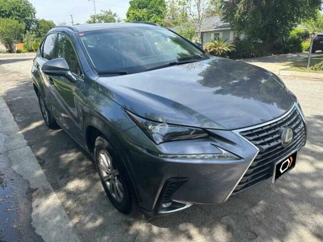 Сірий Лексус НХ, об'ємом двигуна 2 л та пробігом 154 тис. км за 8400 $, фото 1 на Automoto.ua