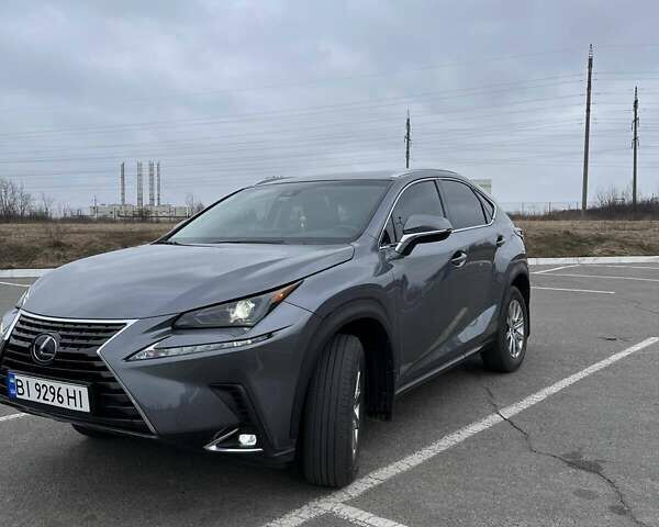 Серый Лексус НХ, объемом двигателя 2 л и пробегом 60 тыс. км за 26500 $, фото 1 на Automoto.ua