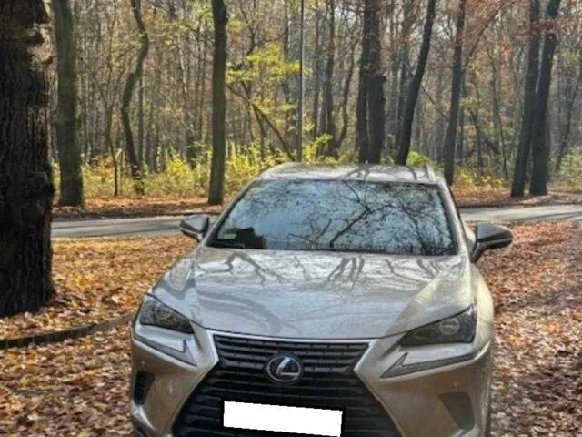 Сірий Лексус НХ, об'ємом двигуна 2 л та пробігом 53 тис. км за 17600 $, фото 1 на Automoto.ua