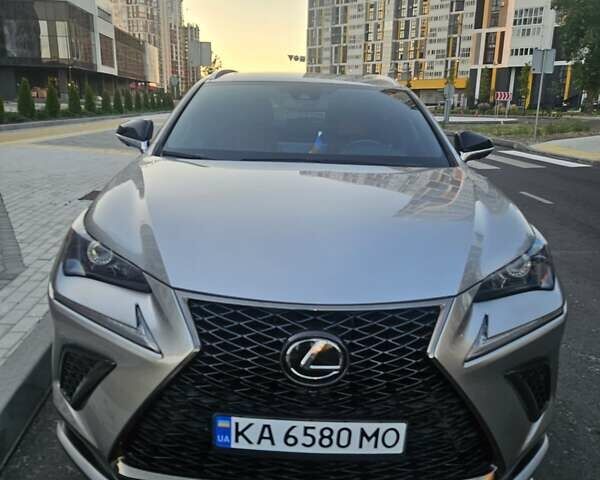 Серый Лексус НХ, объемом двигателя 2 л и пробегом 46 тыс. км за 35600 $, фото 1 на Automoto.ua