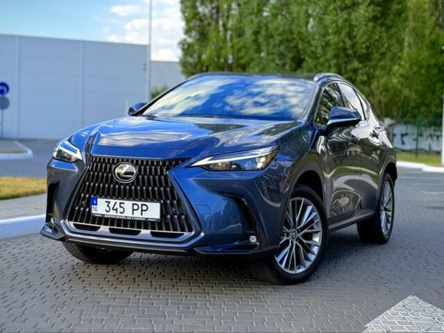 Сірий Лексус НХ, об'ємом двигуна 2.5 л та пробігом 70 тис. км за 43500 $, фото 1 на Automoto.ua