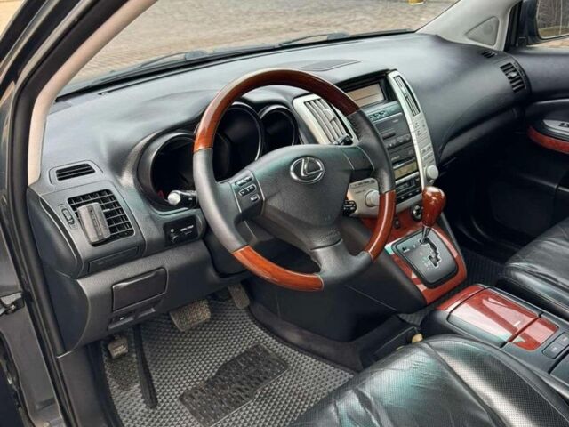 Серый Лексус РХ 330, объемом двигателя 3.31 л и пробегом 0 тыс. км за 10800 $, фото 1 на Automoto.ua