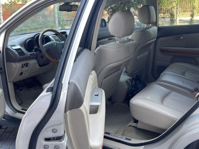 Бежевый Лексус РХ 350, объемом двигателя 3.46 л и пробегом 0 тыс. км за 10500 $, фото 1 на Automoto.ua