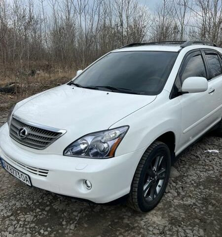 Белый Лексус РХ, объемом двигателя 3.3 л и пробегом 299 тыс. км за 10800 $, фото 1 на Automoto.ua