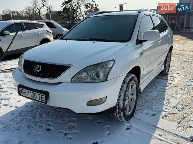 Белый Лексус РХ, объемом двигателя 3.46 л и пробегом 188 тыс. км за 9000 $, фото 1 на Automoto.ua