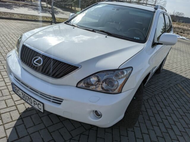 Белый Лексус РХ, объемом двигателя 3.3 л и пробегом 199 тыс. км за 13800 $, фото 1 на Automoto.ua
