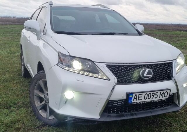 Білий Лексус РХ, об'ємом двигуна 3.5 л та пробігом 165 тис. км за 19000 $, фото 1 на Automoto.ua