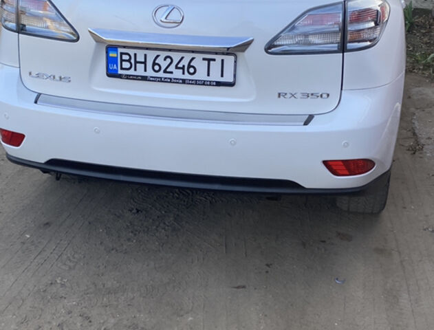 Белый Лексус РХ, объемом двигателя 3.46 л и пробегом 161 тыс. км за 17800 $, фото 1 на Automoto.ua