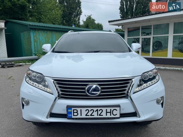 Белый Лексус РХ, объемом двигателя 3.46 л и пробегом 121 тыс. км за 25000 $, фото 1 на Automoto.ua