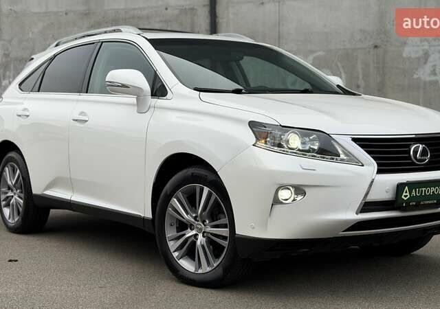 Белый Лексус РХ, объемом двигателя 3.46 л и пробегом 158 тыс. км за 20000 $, фото 1 на Automoto.ua