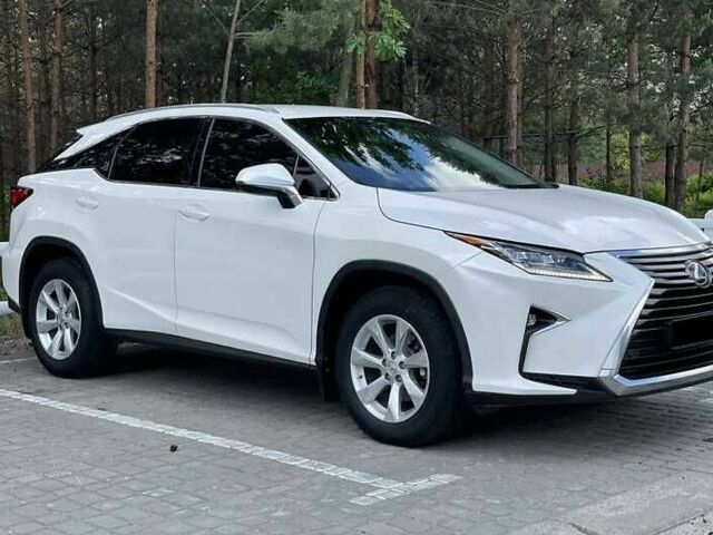 Білий Лексус РХ, об'ємом двигуна 2 л та пробігом 107 тис. км за 28000 $, фото 1 на Automoto.ua