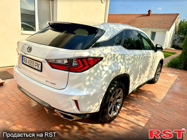 Білий Лексус РХ, об'ємом двигуна 2 л та пробігом 98 тис. км за 35000 $, фото 1 на Automoto.ua