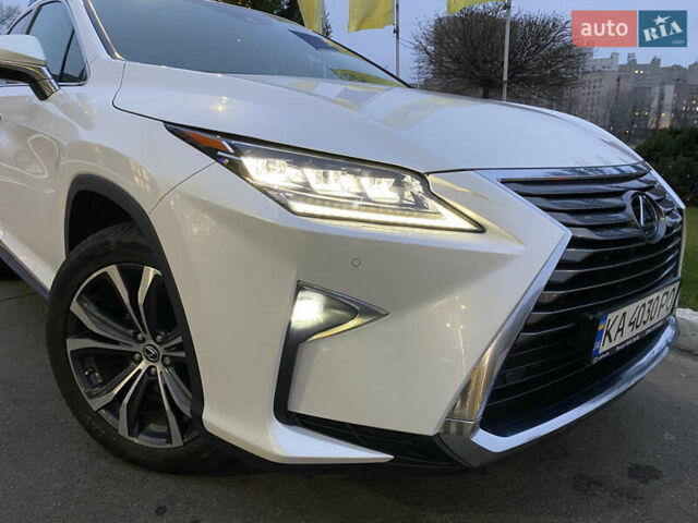 Білий Лексус РХ, об'ємом двигуна 2 л та пробігом 52 тис. км за 42500 $, фото 1 на Automoto.ua