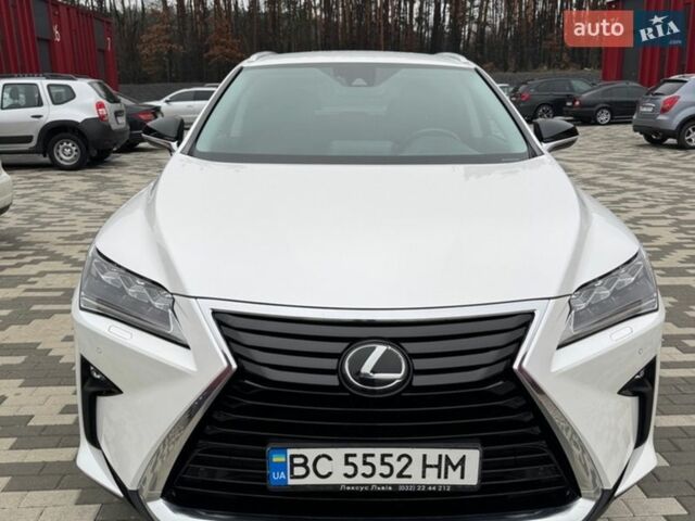 Белый Лексус РХ, объемом двигателя 2 л и пробегом 134 тыс. км за 40000 $, фото 1 на Automoto.ua