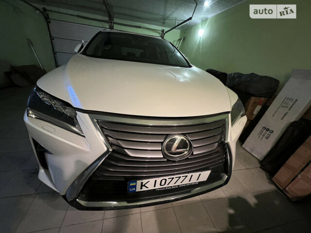 Белый Лексус РХ, объемом двигателя 3.5 л и пробегом 40 тыс. км за 37000 $, фото 1 на Automoto.ua