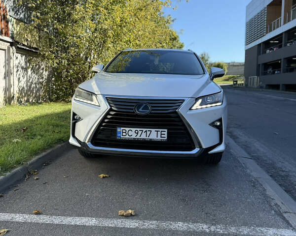 Белый Лексус РХ, объемом двигателя 3.46 л и пробегом 49 тыс. км за 36800 $, фото 1 на Automoto.ua