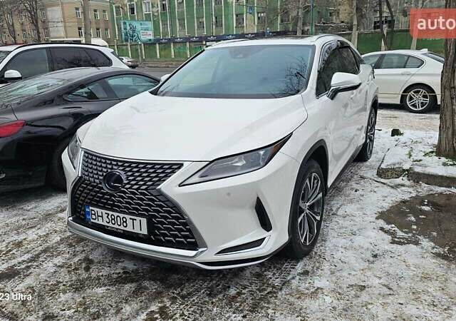 Белый Лексус РХ, объемом двигателя 3.5 л и пробегом 72 тыс. км за 47500 $, фото 1 на Automoto.ua