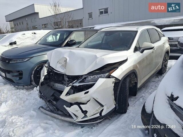 Белый Лексус РХ, объемом двигателя 2 л и пробегом 85 тыс. км за 24434 $, фото 1 на Automoto.ua