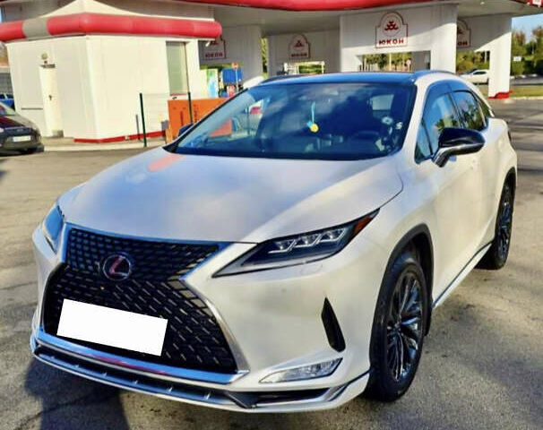 Белый Лексус РХ, объемом двигателя 3.5 л и пробегом 102 тыс. км за 60000 $, фото 1 на Automoto.ua