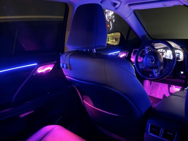 Белый Лексус РХ, объемом двигателя 3.5 л и пробегом 36 тыс. км за 61000 $, фото 1 на Automoto.ua