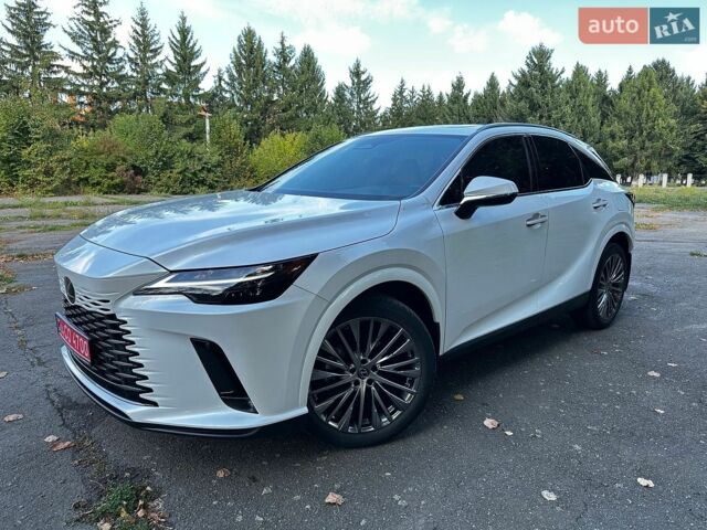 Белый Лексус РХ, объемом двигателя 2.49 л и пробегом 31 тыс. км за 58000 $, фото 1 на Automoto.ua