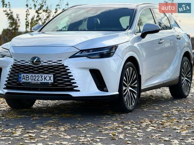 Білий Лексус РХ, об'ємом двигуна 2.4 л та пробігом 52 тис. км за 57000 $, фото 1 на Automoto.ua