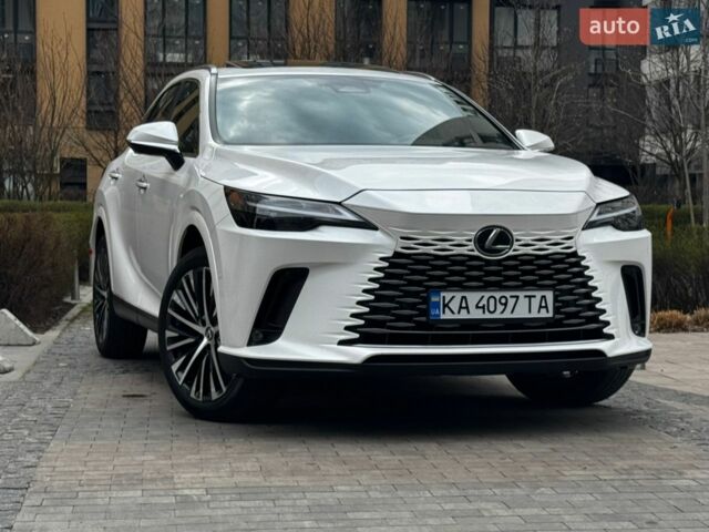 Белый Лексус РХ, объемом двигателя 2.4 л и пробегом 35 тыс. км за 56000 $, фото 1 на Automoto.ua