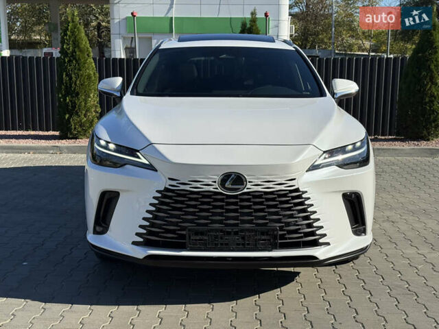 Белый Лексус РХ, объемом двигателя 2.5 л и пробегом 24 тыс. км за 59900 $, фото 1 на Automoto.ua