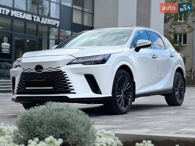 Белый Лексус РХ, объемом двигателя 2.4 л и пробегом 5 тыс. км за 64000 $, фото 1 на Automoto.ua