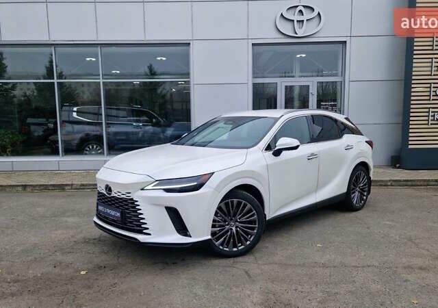 Белый Лексус РХ, объемом двигателя 2.5 л и пробегом 17 тыс. км за 81986 $, фото 1 на Automoto.ua