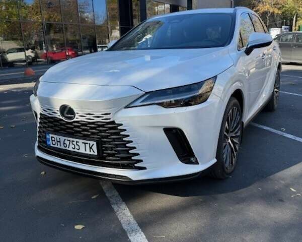 Лексус РХ 2024 в Одессе на Automoto.ua Белый Лексус РХ, объемом двигателя 2.39 л и пробегом 1 тыс. км за 72500 $, фото 1 на Automoto.ua