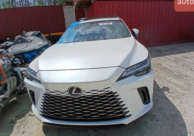 Білий Лексус РХ, об'ємом двигуна 2.4 л та пробігом 30 тис. км за 59999 $, фото 1 на Automoto.ua