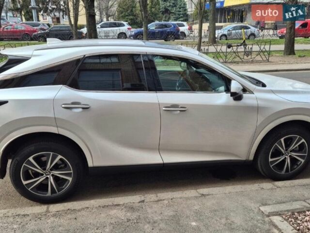 Білий Лексус РХ, об'ємом двигуна 2.49 л та пробігом 12 тис. км за 79999 $, фото 1 на Automoto.ua