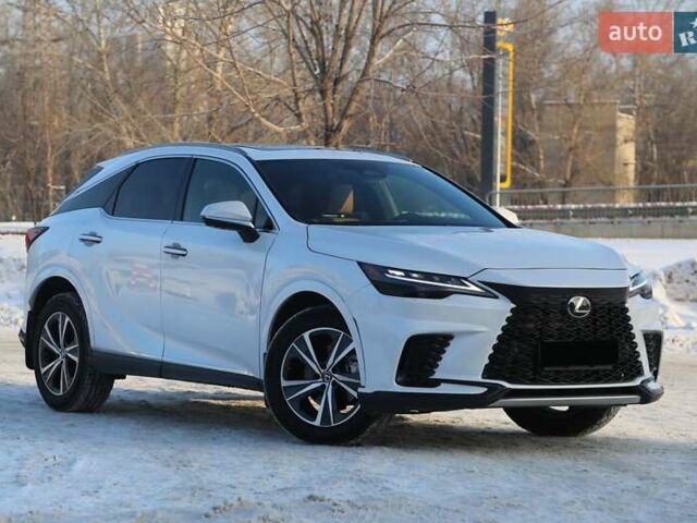 Белый Лексус РХ, объемом двигателя 2.5 л и пробегом 1 тыс. км за 77000 $, фото 1 на Automoto.ua
