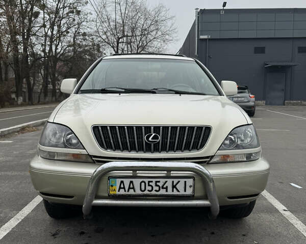 Бежевый Лексус РХ, объемом двигателя 0 л и пробегом 274 тыс. км за 5300 $, фото 1 на Automoto.ua